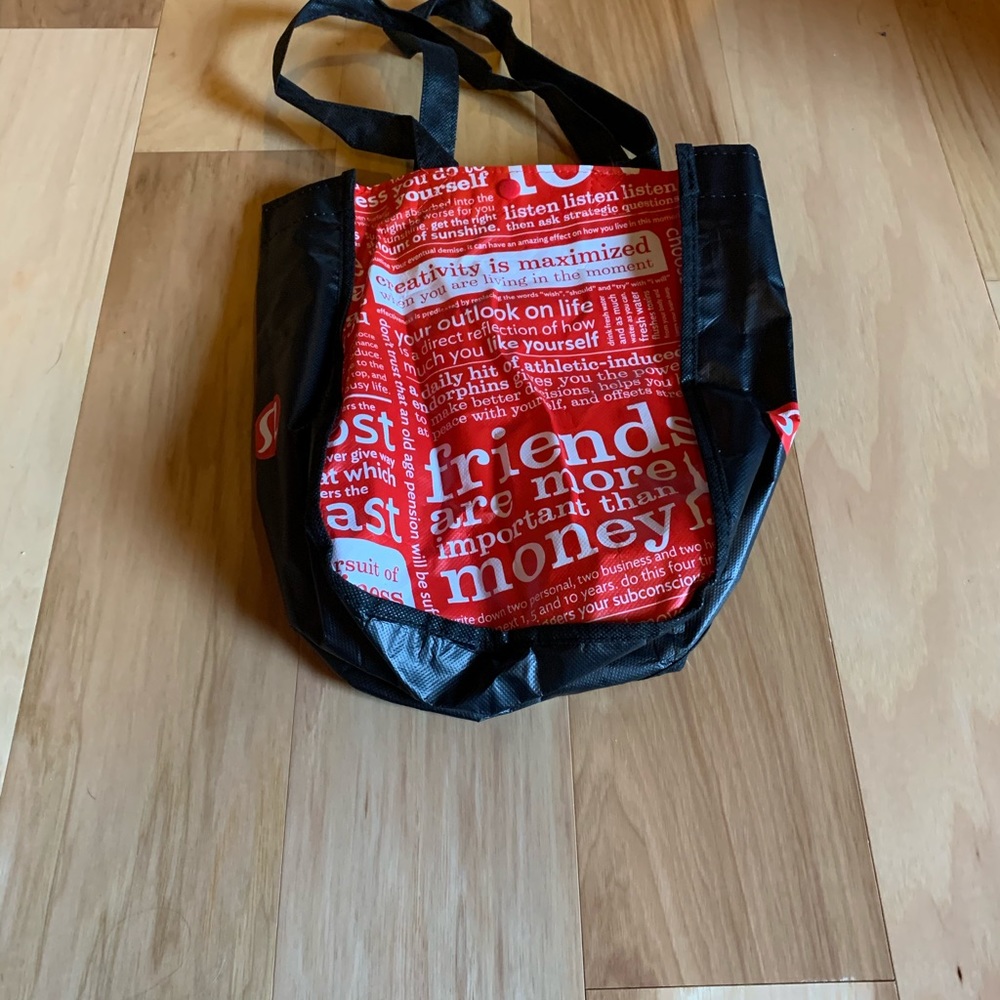 Lululemon bag